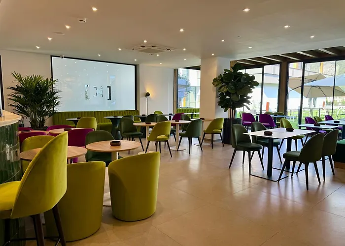 Lake & More Suite Hotel